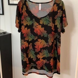 Lularoe classic tee